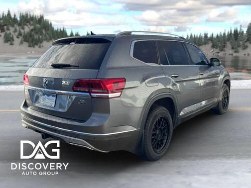 Platinum Gray Metallic 2019 Volkswagen Atlas 3.6L SEL Premium