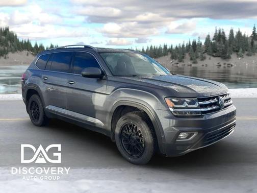 Platinum Gray Metallic 2019 Volkswagen Atlas 3.6L SEL Premium