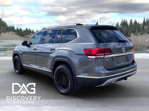 Platinum Gray Metallic 2019 Volkswagen Atlas 3.6L SEL Premium