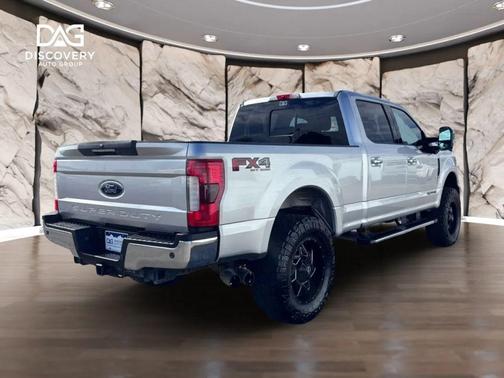 Ingot Silver Metallic 2018 Ford F-250 Lariat