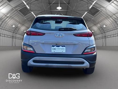 Cyber Silver 2023 Hyundai KONA SE
