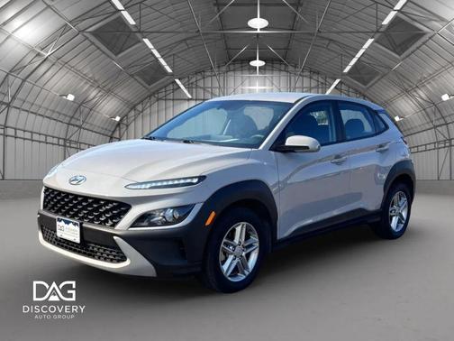 Cyber Silver 2023 Hyundai KONA SE