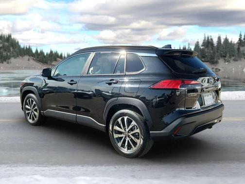 2022 Toyota Corolla Cross XLE