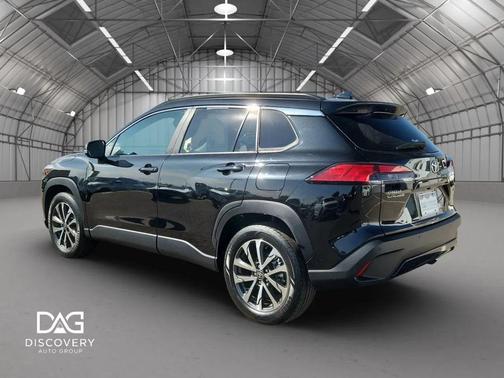 2022 Toyota Corolla Cross XLE
