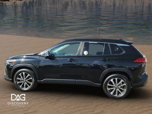 2022 Toyota Corolla Cross XLE