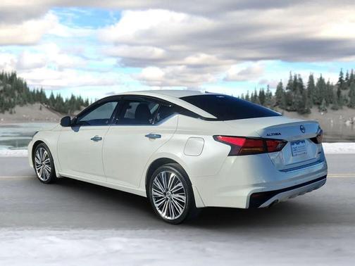 2023 Nissan Altima 2.5 SL