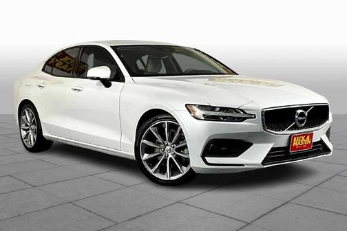2021 Volvo S60 T5 Momentum