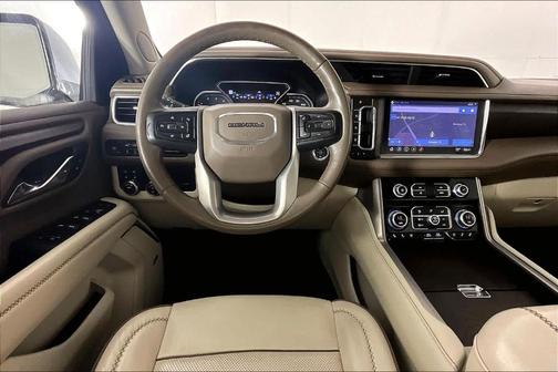 White Frost Tri-Coat 2021 GMC Yukon Denali