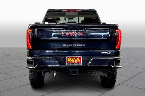 2024 GMC Sierra 2500 AT4