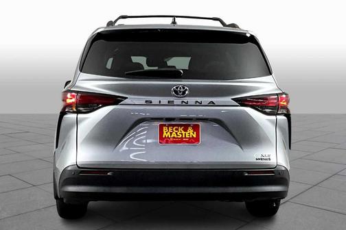 2022 Toyota Sienna XLE