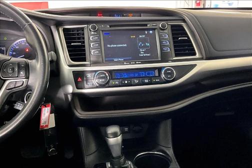2018 Toyota Highlander LE