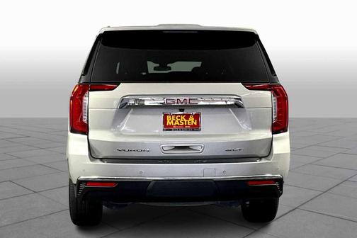2022 GMC Yukon XL SLT