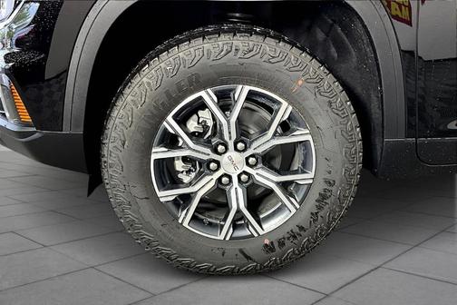 2025 GMC Acadia AT4