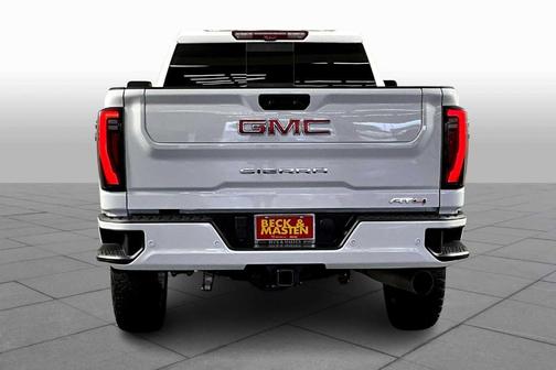 2024 GMC Sierra 2500 AT4