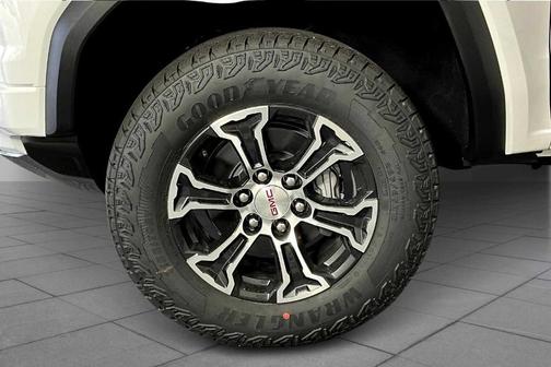 2025 GMC Canyon AT4