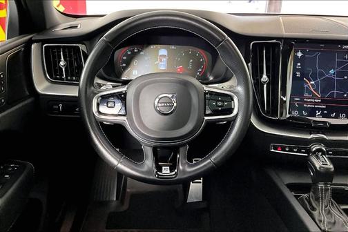 2019 Volvo XC60 T6 R-Design