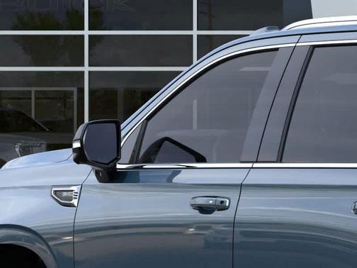 2025 GMC Yukon Elevation