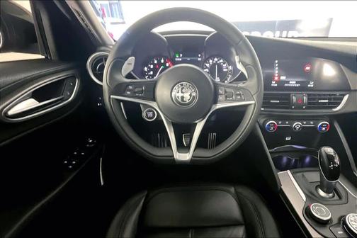 2019 Alfa Romeo Giulia Base