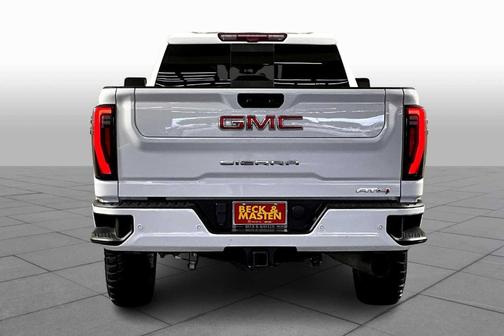 2024 GMC Sierra 2500 AT4