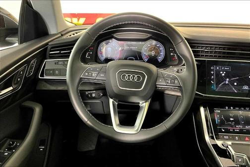 2023 Audi Q8 Premium