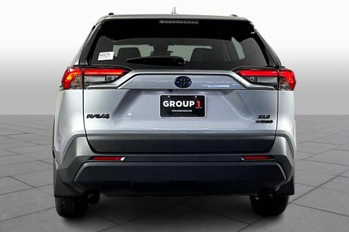 2024 Toyota RAV4 Hybrid XLE Premium