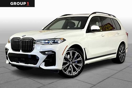 2022 BMW X7 M50i