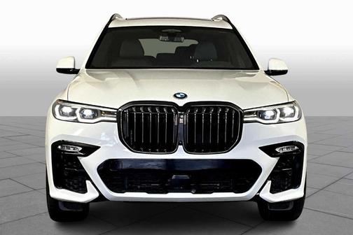 2022 BMW X7 M50i