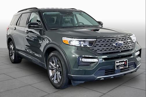 Green 2024 Ford Explorer XLT