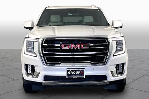 White Frost Tri-Coat 2023 GMC Yukon XL SLT