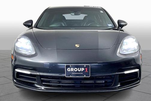 2018 Porsche Panamera Base