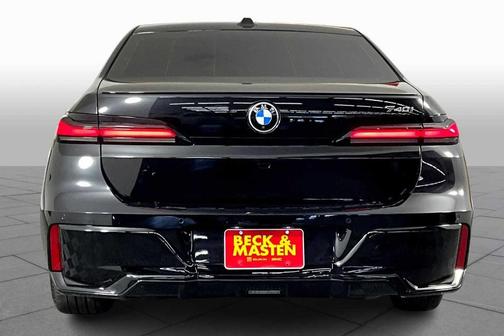 2024 BMW 740 i