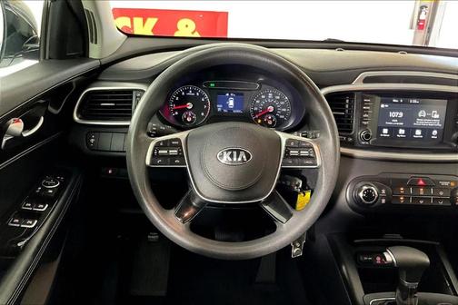 2020 Kia Sorento LX V6