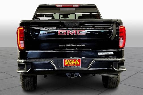 2025 GMC Sierra 1500 Elevation