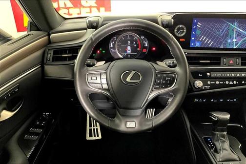2023 Lexus ES 350 F SPORT Handling