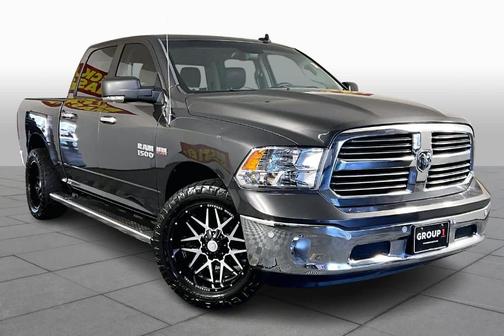 2016 RAM 1500 SLT
