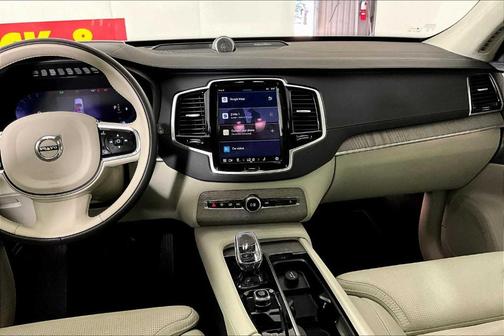 2024 Volvo XC90 B6 Ultimate Bright Theme 7-Seater