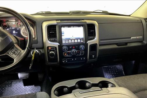 2017 RAM 1500 SLT