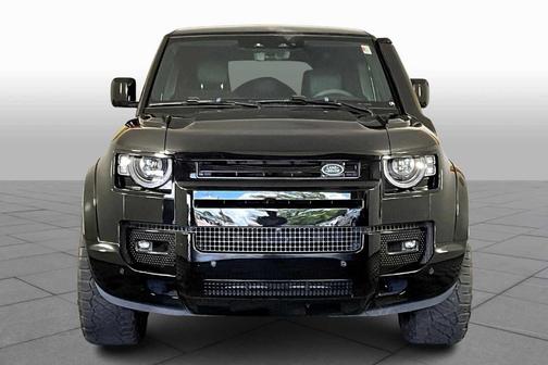 2022 Land Rover Defender V8