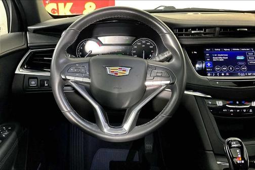 2023 Cadillac XT6 Luxury FWD