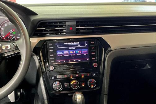 2021 Volkswagen Passat 2.0T SE