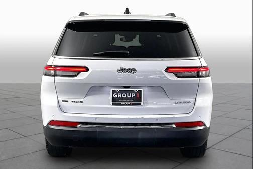 Bright White Clearcoat 2021 Jeep Grand Cherokee L Laredo