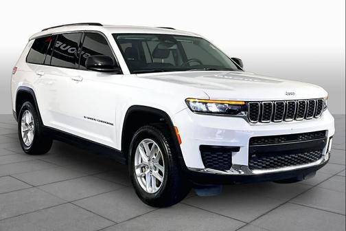Bright White Clearcoat 2021 Jeep Grand Cherokee L Laredo