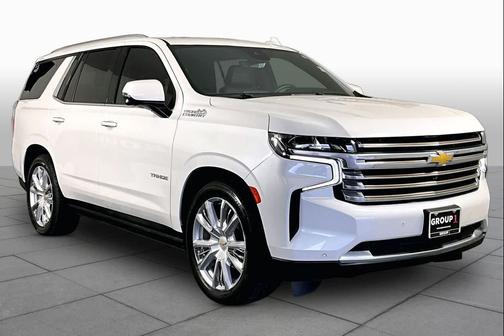 Iridescent Pearl Tricoat 2023 Chevrolet Tahoe High Country