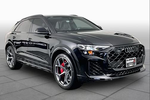 Mythos Black Metallic 2025 Audi RS Q8 4.0T