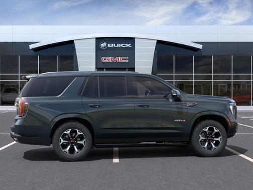 2025 GMC Yukon AT4
