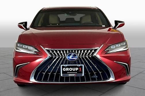 2022 Lexus ES 300h Ultra Luxury