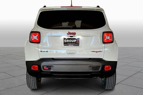 2023 Jeep Renegade Trailhawk