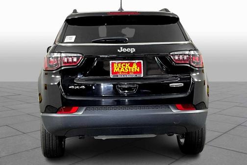 2024 Jeep Compass Latitude Lux