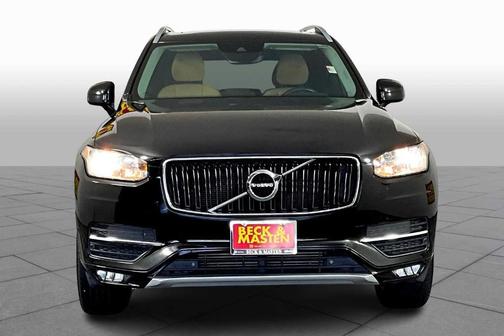 2016 Volvo XC90 T5 Momentum