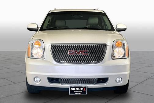 White Diamond Tri-Coat 2013 GMC Yukon XL 1500 Denali